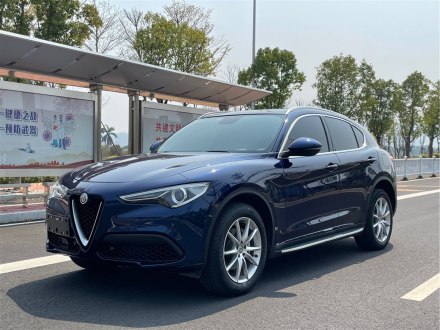 Stelvio 2017款 2.0T 200HP 豪华版