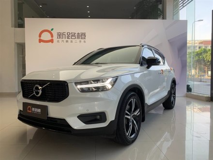 沃尔沃XC40 2021款 T4 四驱智远运动版