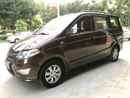 五菱宏光 2014款 1.5L S标准型
