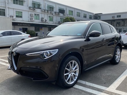 Stelvio 2017款 2.0T 200HP 豪华版