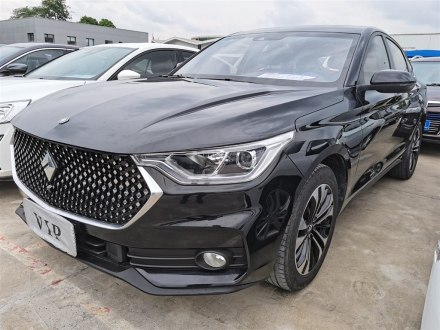 宝骏RC-6 2019款 1.5T CVT 24小时在线旗舰型