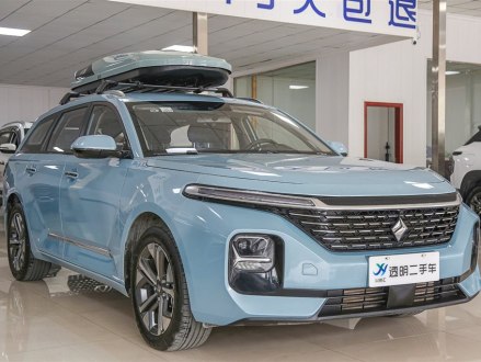 宝骏Valli 2021款 1.5T 那曲繁星 CVT旗舰型