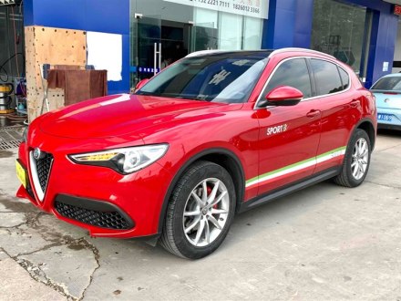 Stelvio 2019款 2.0T 280HP 豪华版