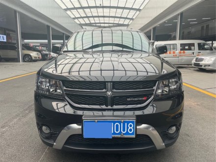 酷威 2016款 2.0TD 四驱旅行版