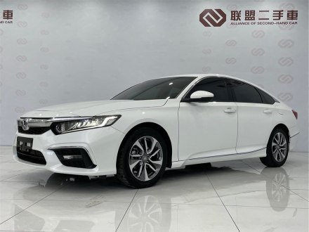 英仕派 2019款 260TURBO 精致版 国V