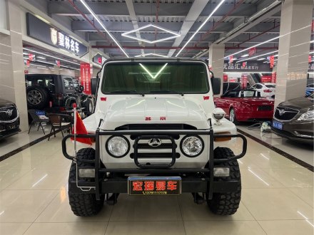 BJ212 2018款 2.0L 方门