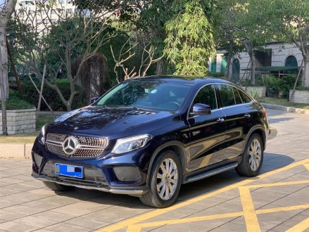奔驰GLE轿跑 2017款 GLE 320 4MATIC 轿跑SUV