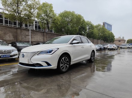 逸动新能源 2019款 EV460 智享版