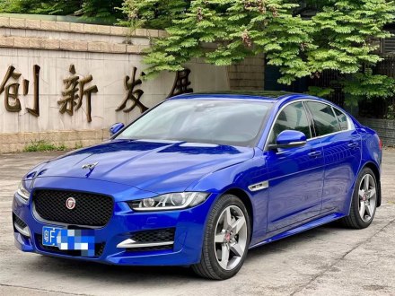 捷豹XE 2018款 2.0T 300PS 四驱R-Sport运动版