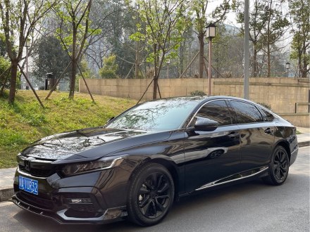 英仕派 2019款 260TURBO 精致版 国VI
