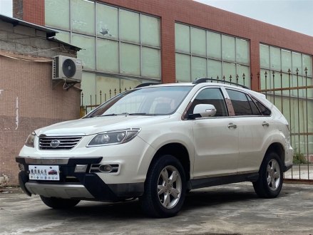 比亚迪S6 2013款 劲悦版 2.0L 手动豪华型 5座