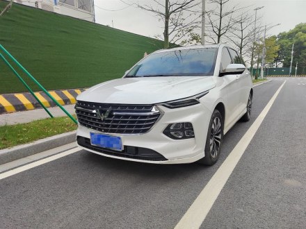 五菱凯捷 2020款 1.5T 自动旗舰型