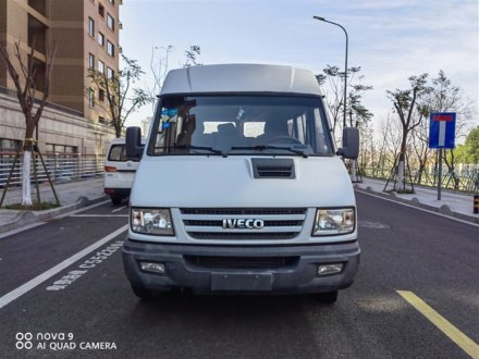 依维柯得意 2012款 2.5T-A35物流1版低顶