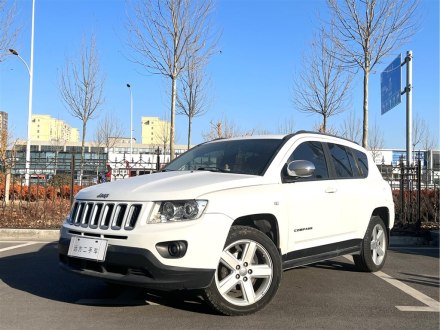 指南者(进口) 2012款 2.4L 四驱都市版