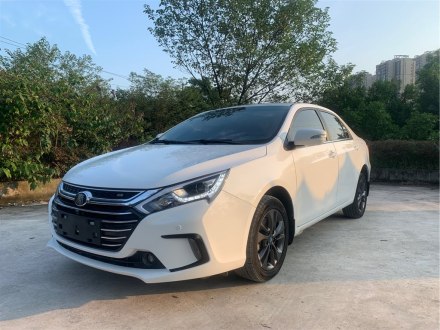 秦新能源 2017款 1.5T 尊贵型