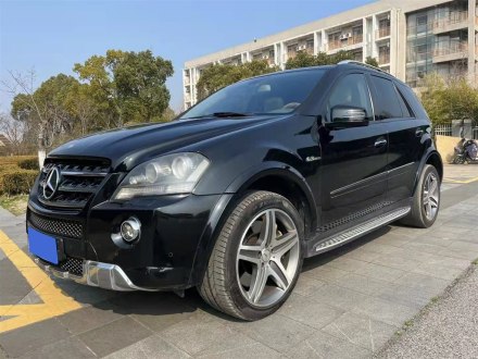 奔驰M级AMG 2011款 AMG ML 63