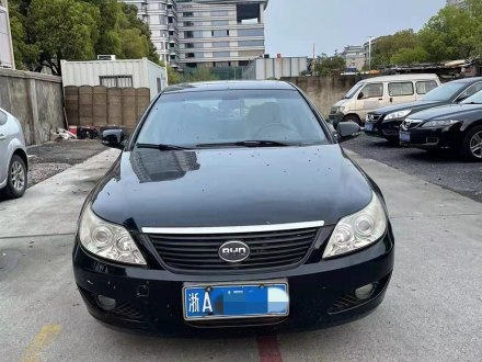 比亚迪F6 2010款 黄金版 2.0L 手动尊贵型