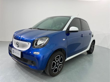 smart forfour 2016款 0.9T 66千瓦先锋版