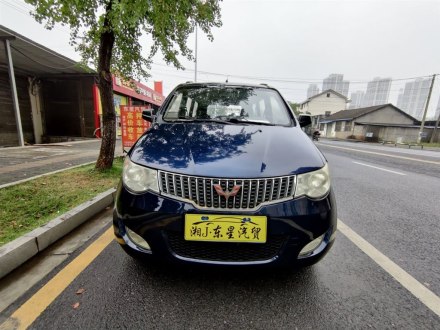 五菱宏光 2013款 1.5L 基本型