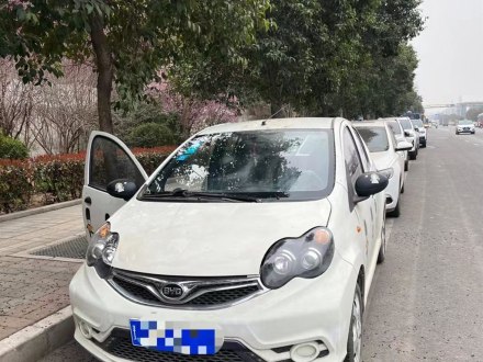 比亚迪F0 2015款 1.0L AMT 悦酷型