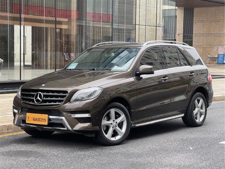 奔驰M级 2014款 ML 320 4MATIC