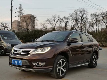 比亚迪S7 2015款 2.0T 升级版 自动尊贵型