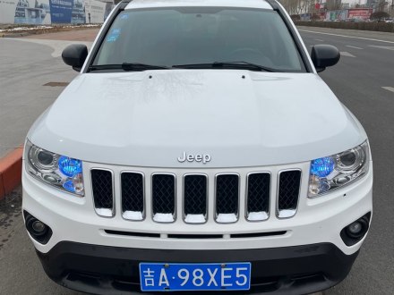 指南者进口 2012款 2.4L 四驱豪华导航版