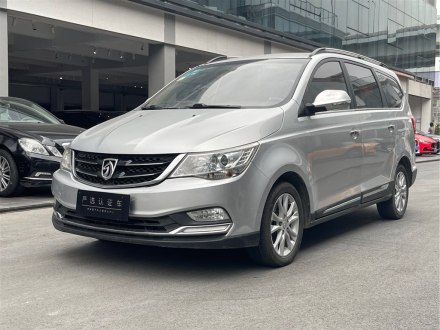 宝骏730 2016款 1.5L 手动舒适型 7座 国V