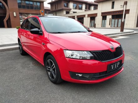 昕动 2016款 改款 1.6L 自动智行版