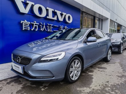 沃尔沃V40 2019款 T3 智雅版