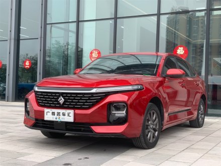 宝骏RC-5 2020款 1.5L 手动智耀豪华型