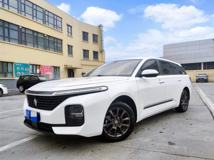 宝骏RC-5 2020款 RC-5W 1.5L 手动智耀精英型