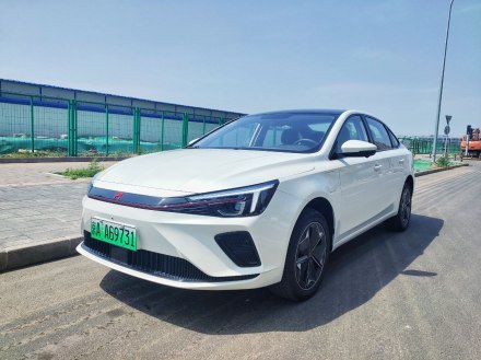 飞凡ER6 2021款 新动版 520km 智领版