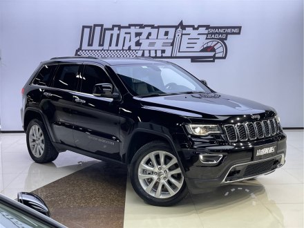 大切诺基进口 2017款 3.0L 舒享导航版