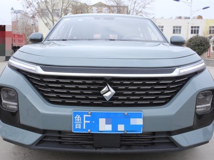 宝骏Valli 2021款 1.5T 那曲繁星 CVT旗舰型