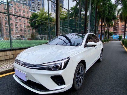 飞凡ER6 2021款 新动版 620km 智享版