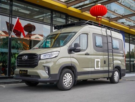 上汽大通MAXUS V90房车 2021款 2.0T旅行家V90自行式B型房车豪华版横床