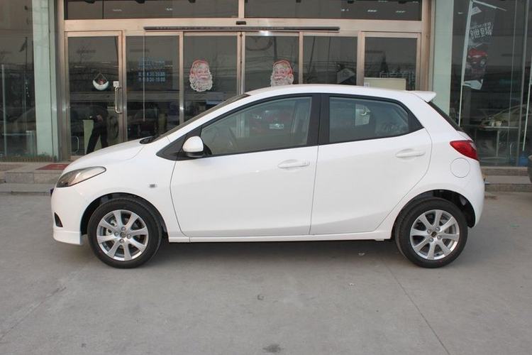 马自达2 马自达2劲翔 1.5 AT 2011款 炫动时尚版