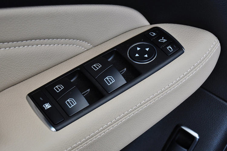 巴博斯 MR系 3.5L 2013款 35MR 5座