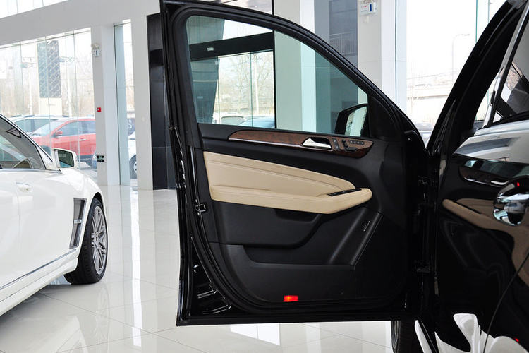 巴博斯 MR系 3.5L 2013款 35MR 5座