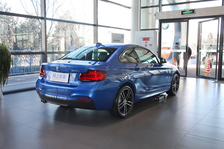 宝马2系（进口） 225i 尊享型 2019款 M运动套装