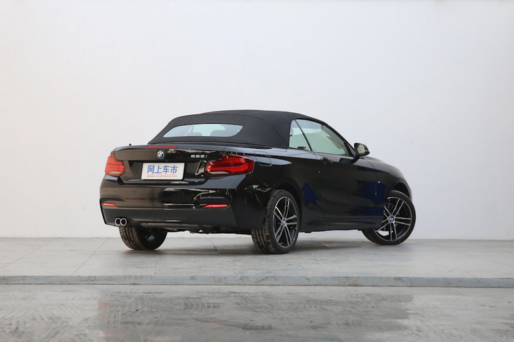 宝马2系（进口） 225i 敞篷轿跑车 尊享型 2019款 M运动套装