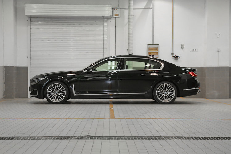 宝马7系 改款 740Li 尊享型 2019款 豪华套装