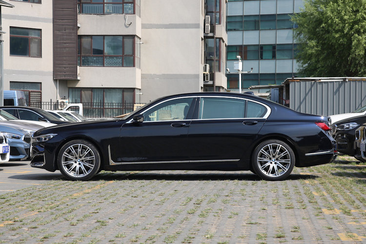 宝马7系 改款 740Li xDrive 行政型 2019款 豪华套装