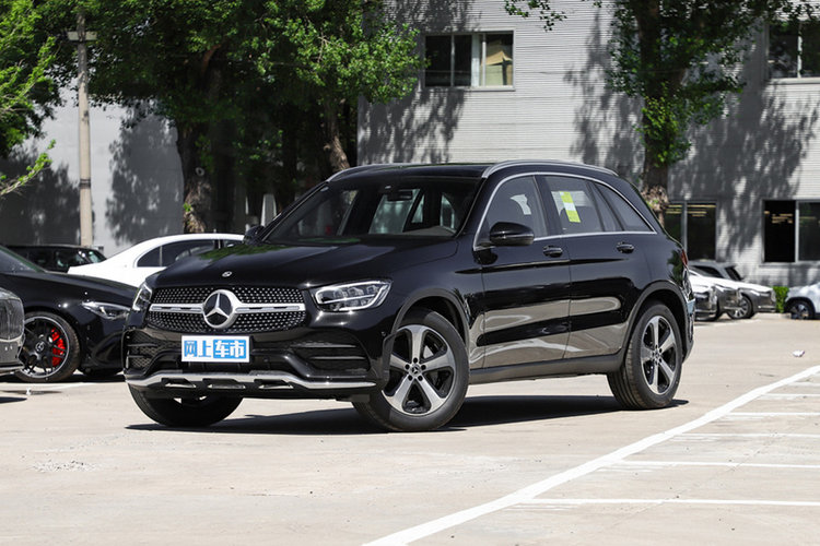 奔驰GLC 改款三 GLC 260 L 4MATIC 2022款 动感型