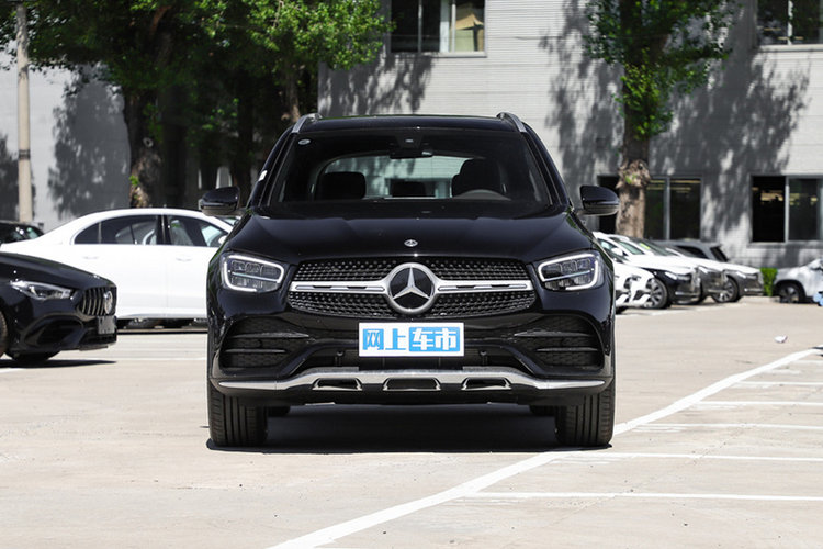 奔驰GLC 改款三 GLC 260 L 4MATIC 2022款 动感型