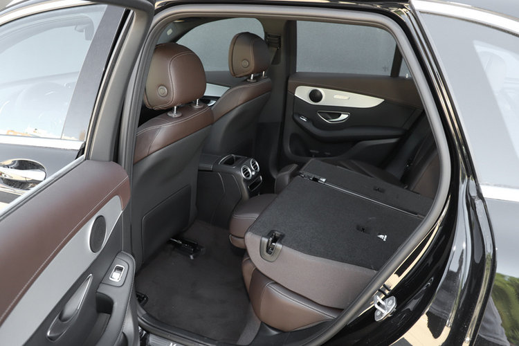 奔驰GLC 改款三 GLC 260 L 4MATIC 2022款 动感型