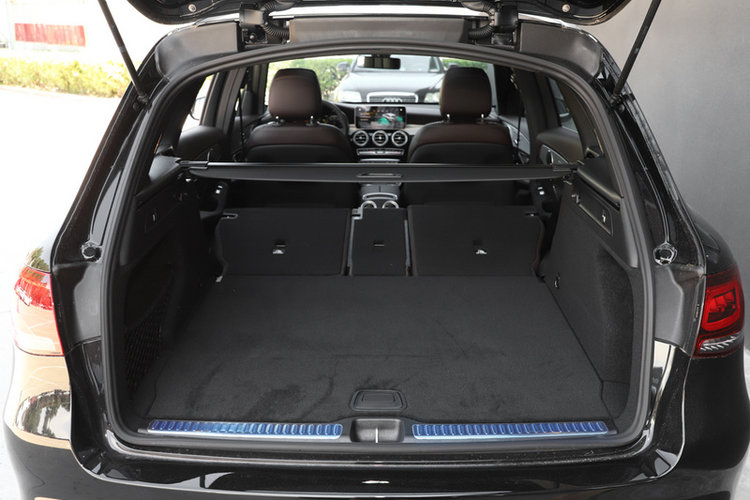 奔驰GLC 改款三 GLC 260 L 4MATIC 2022款 动感型