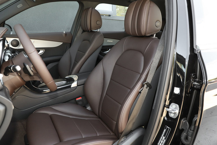 奔驰GLC 改款三 GLC 260 L 4MATIC 2022款 动感型