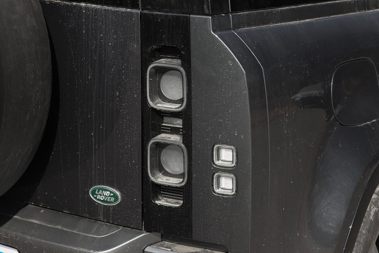 卫士 改款 110 5.0T 2023款 V8